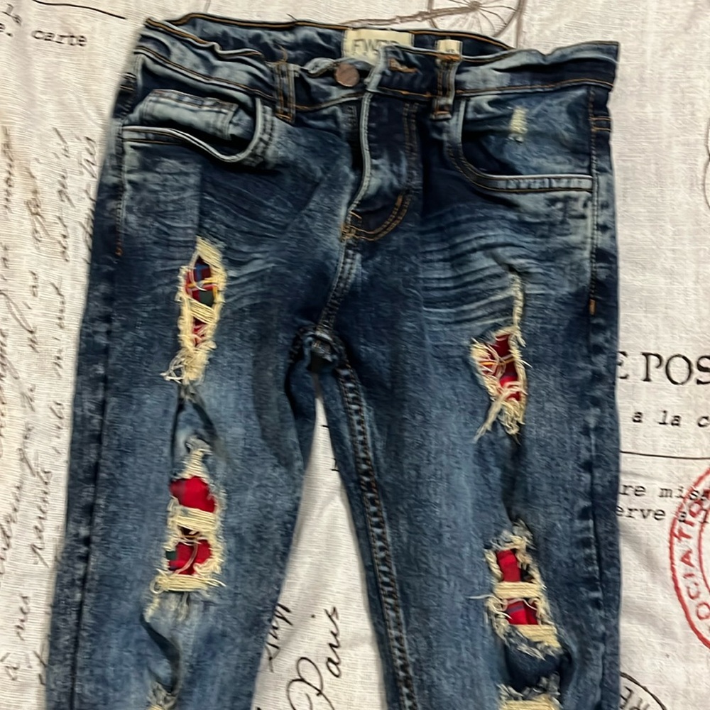 FWRD Denim distressed saws blue jeans. Size 16 boys skinny jeans/never worn